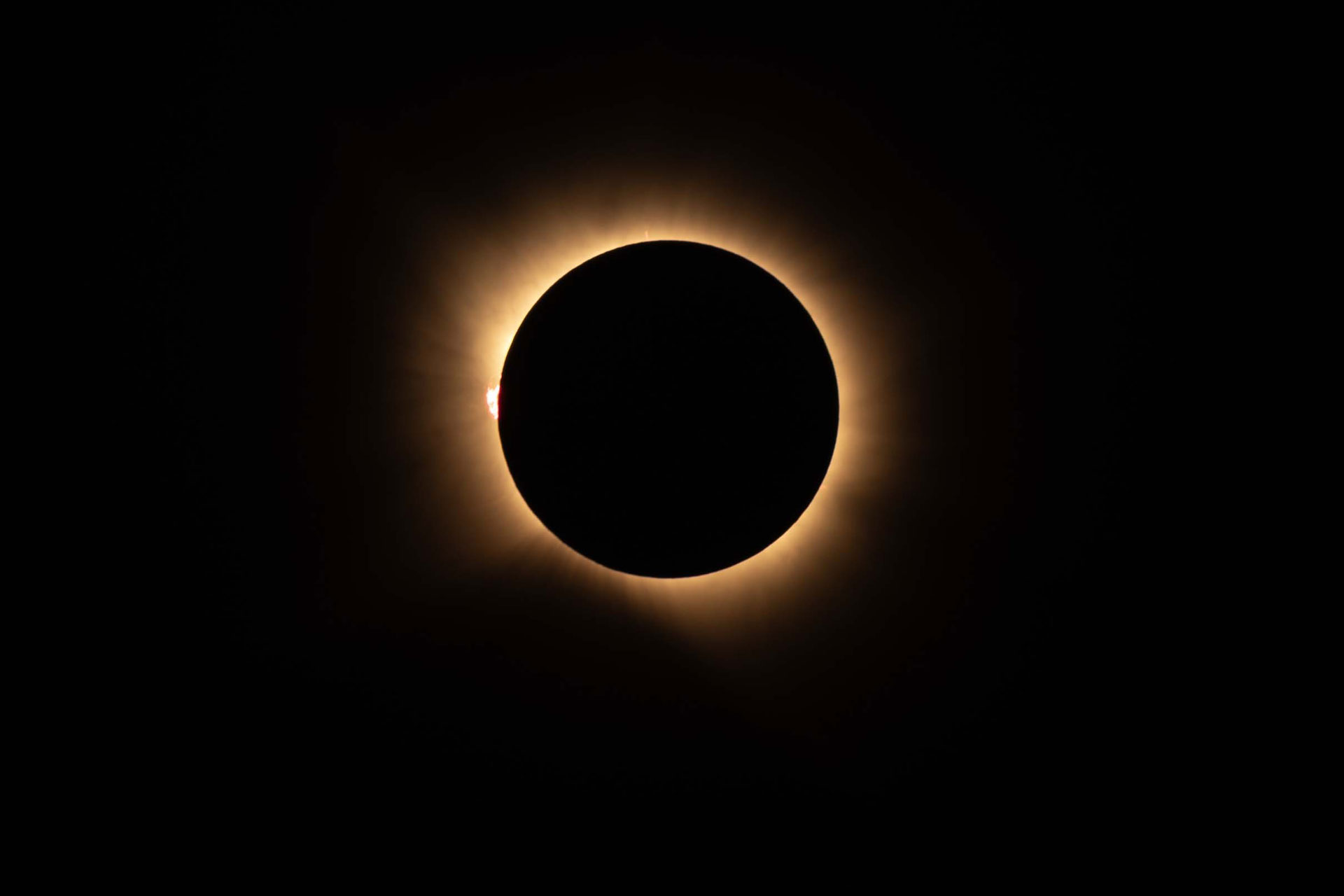 Eclissi totale di Sole - Spagna - Associazione Astrofili Pisani
