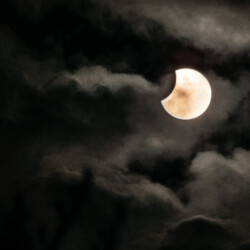 L'Eclissi Solare del 25 Ottobre 2022 fotografata dalla nostra socia Anna Musolino Eclissi Solare